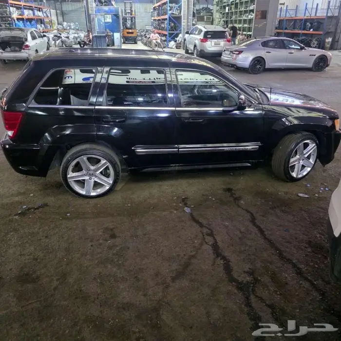جيب جراند شيروكي (SRT) - 6.1L هيمي -  2007  - نظيف 5