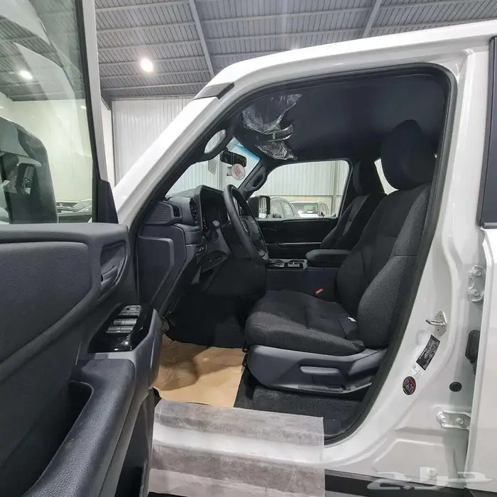 تويوتا برادو TXL1 بنزين 2025 السعر 189750 9