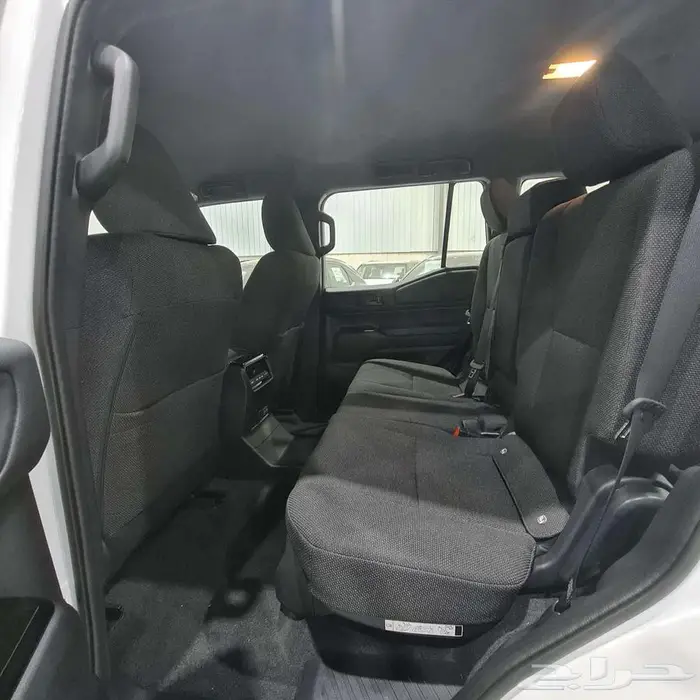 تويوتا برادو TXL1 بنزين 2025 السعر 189750 12