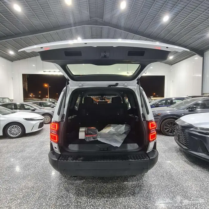 تويوتا برادو TXL1 بنزين 2025 السعر 189750 14