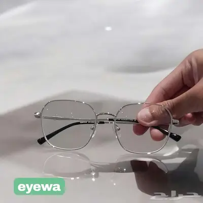 نظارة للبيع من براند eyewa لم تستخدم إلا مرة 0