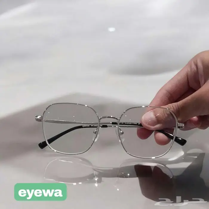 نظارة للبيع من براند eyewa لم تستخدم إلا مرة 0