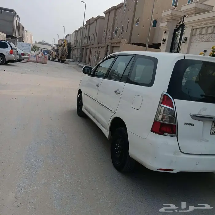 تويوتا انوفا 2014 6