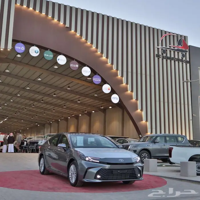 تويوتا كامري E-PLUS هايبرد 2025 اقل سعر 13