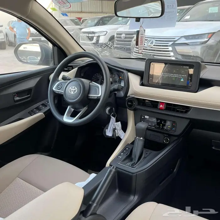 تويوتا يارس ستاندر 2026 3