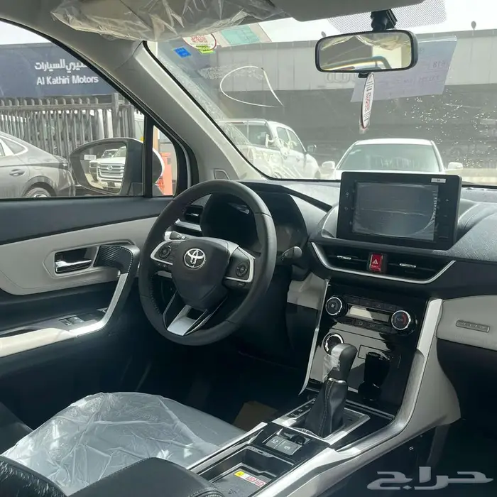 تويوتا فيلوز GLX 2025 6