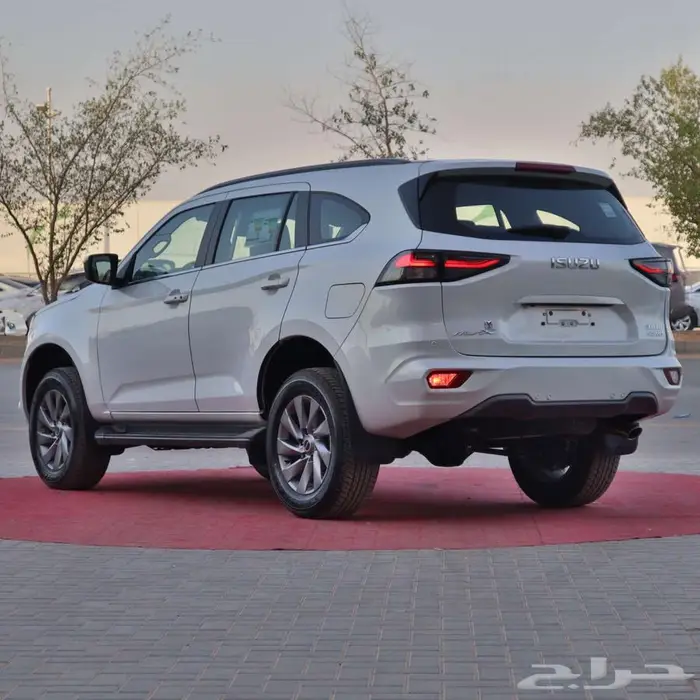 ايسوزو ام يو اكس 2024 فل كامل (اقساط اقل الاسعار) 18