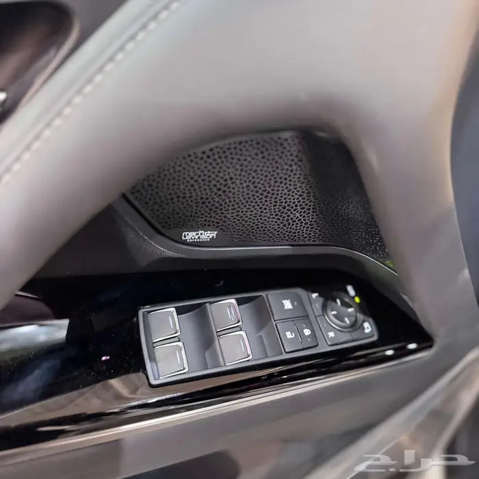 لكزس اف سبورت بريمي 2025 8