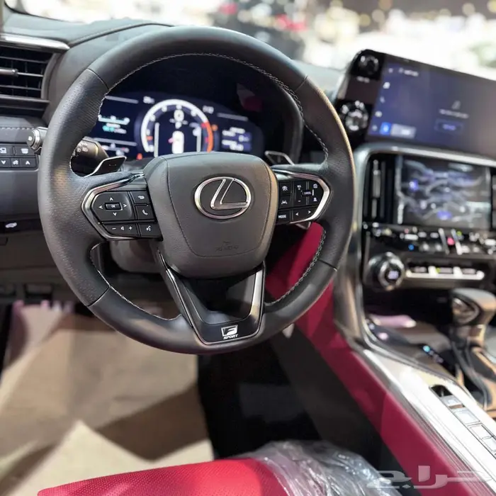 لكزس اف سبورت بريمي 2025 5