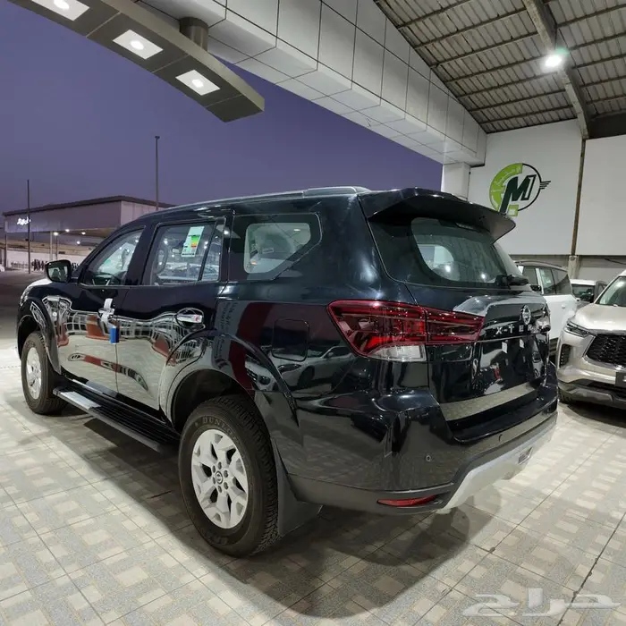 نيسان اكس تريرا 7