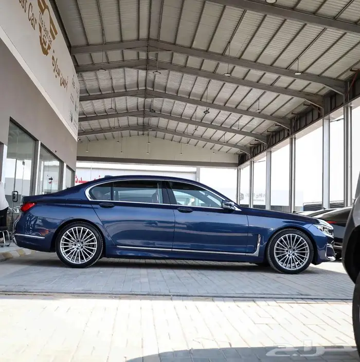 بي ام دبليو 730Li فل كامل موديل 2021 3