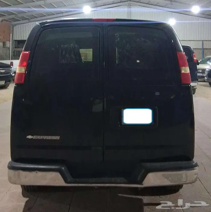 شيفورليه اكسبريس فان 12 راكب مديل 2008 - الخرج 10