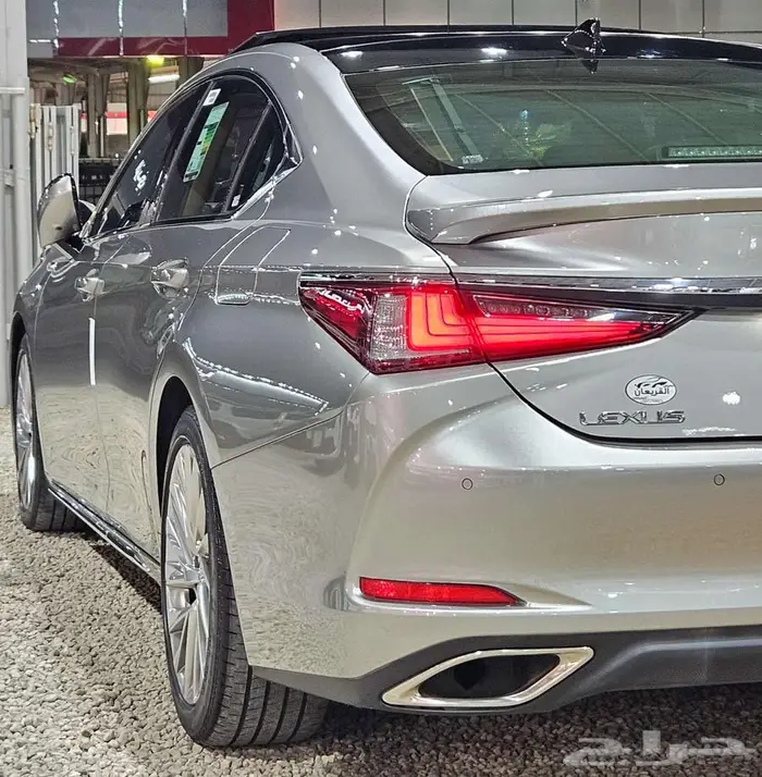لكزس ES.350..2023 20