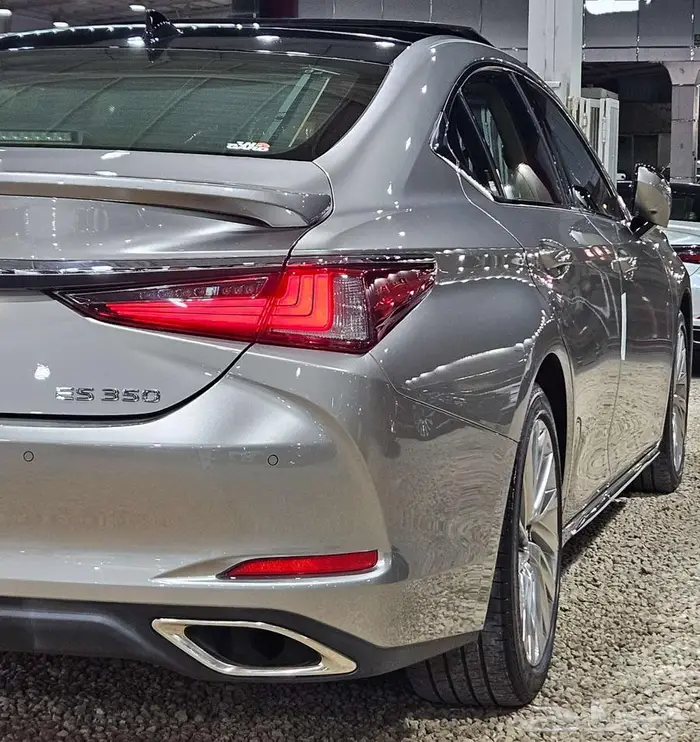 لكزس ES.350..2023 21