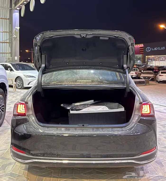 لكزس ( ES300 ) HA هايبرد 2025 اقل سعر اقساط او كاش 5