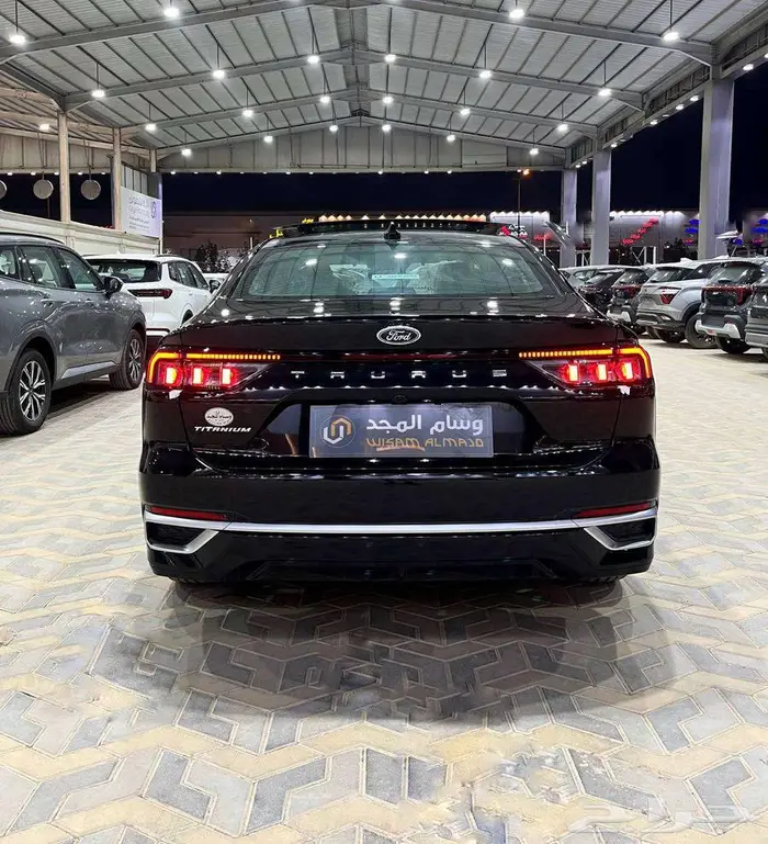 متوفر فورد تورس تيتانيوم بنزين الناغي موديل 2026 3