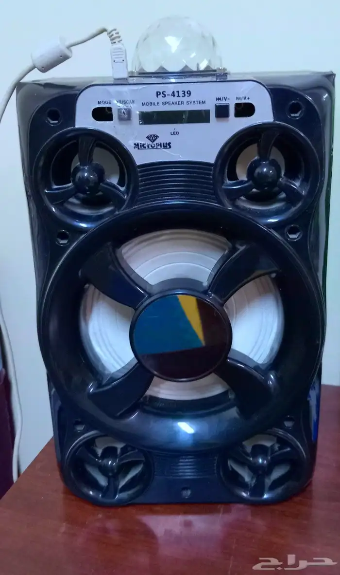 مكبر صوت اصلي بحاله ممتازه 0