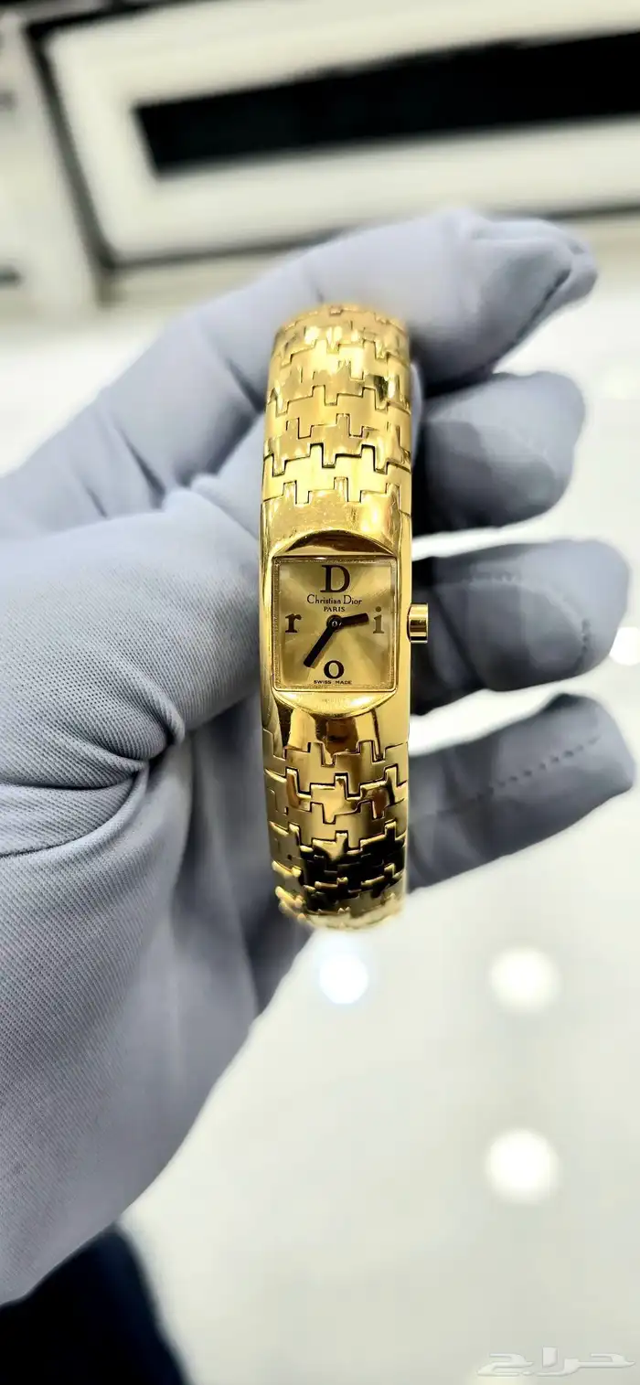 ساعة كريستيان ديور فينتج نسائي 0