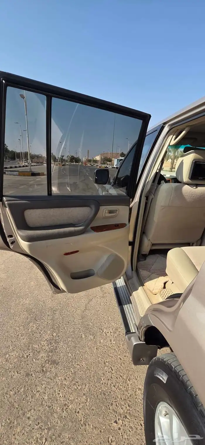تايوتا لاندكروزر 2003 8