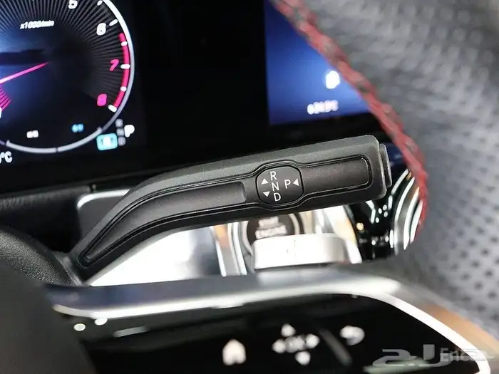 GLB250 4MATIC 2025 18