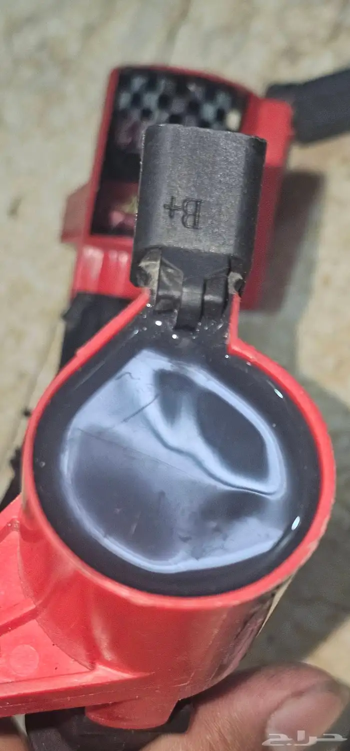 للبيع اكويلات فورد فكتوريا 2