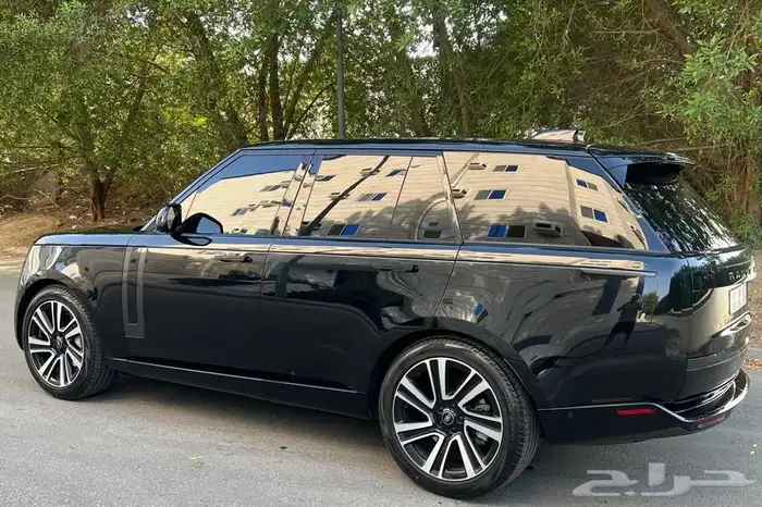 للبيع رنج روفر اوتوبيوغرافي فل كامل 2023 V8 7