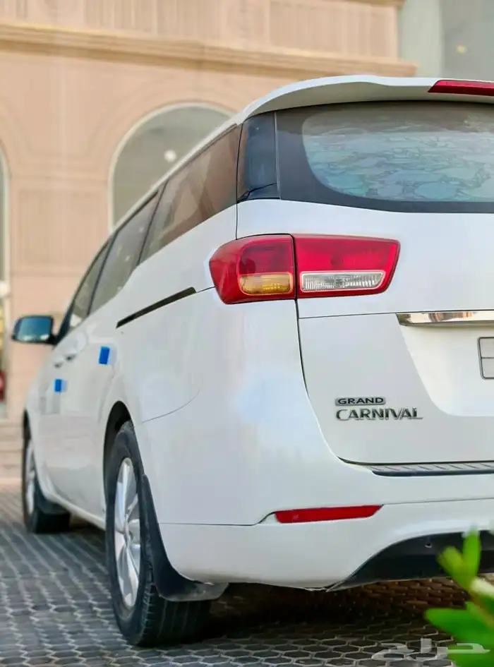 كيا كارنفال 2016 نص فل الجبر كاش او اقساط 8