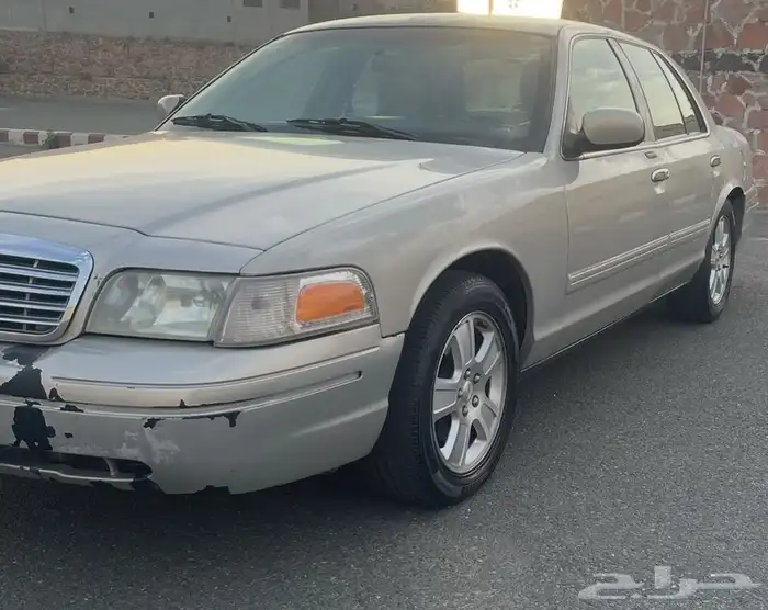 فورد كراون فكتوريا 2011 1