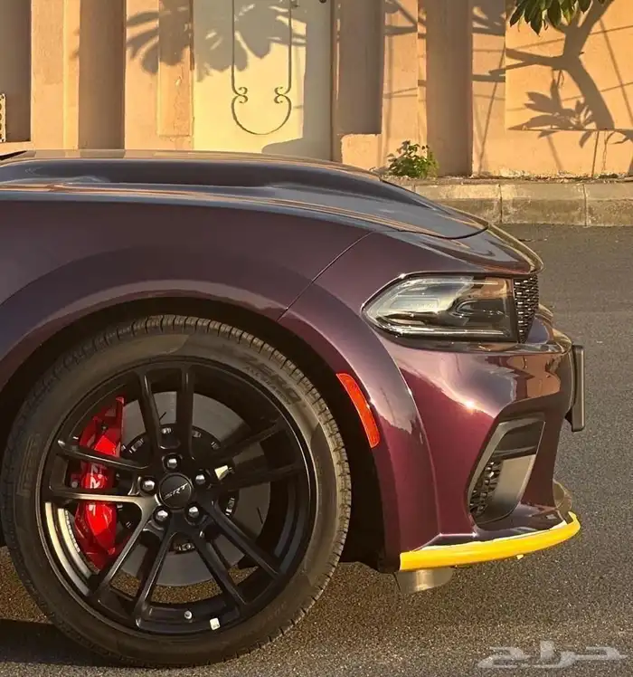 تشارجر هيلكات وايد بدي2022الوحيده بالمملكه باللون شبة اصفار 7