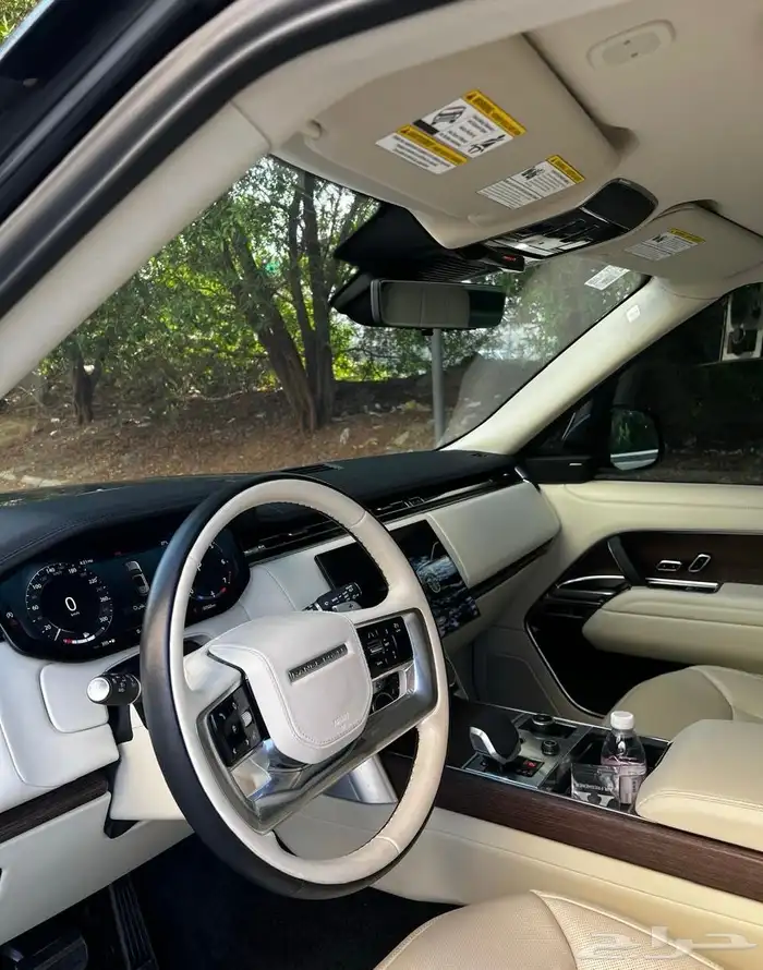 للبيع رنج روفر اوتوبيوغرافي فل كامل 2023 V8 10