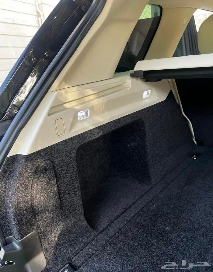 للبيع رنج روفر اوتوبيوغرافي فل كامل 2023 V8 21