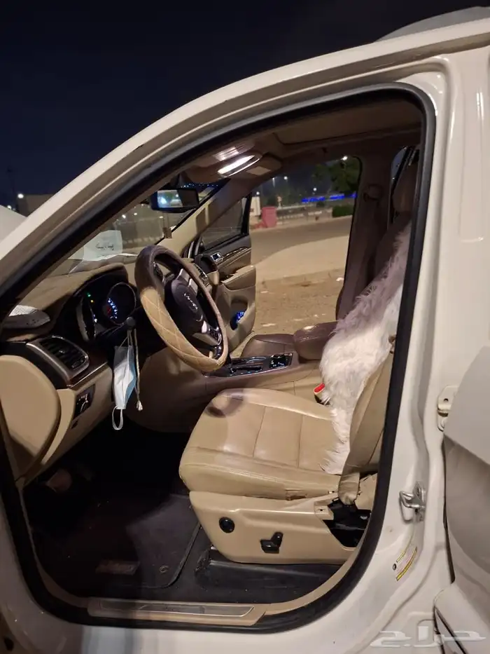 جيب جراند شيروكي 5