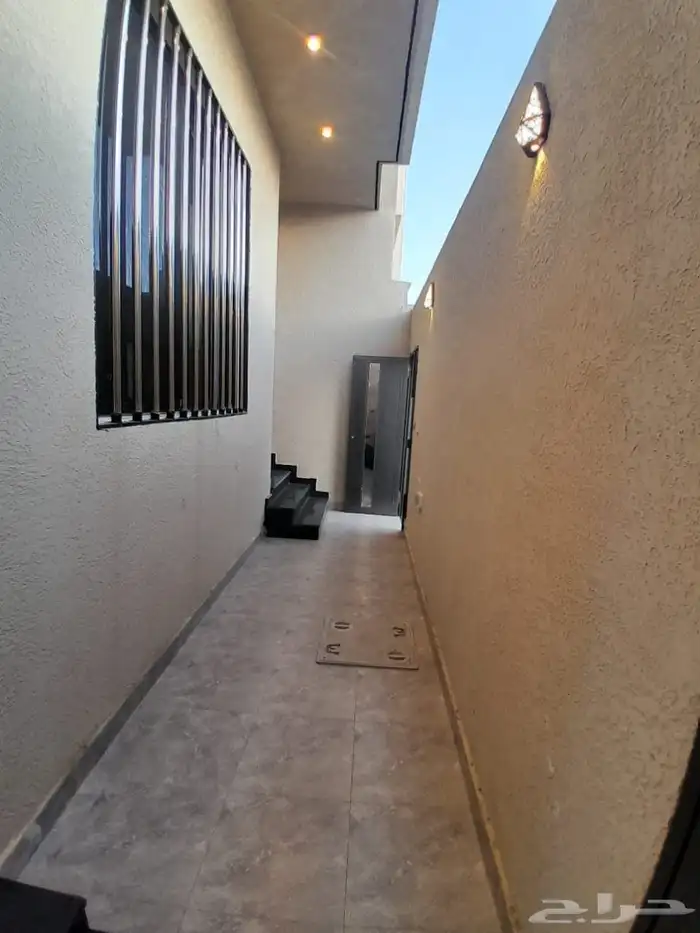 للبيع دور ارضي تمليك 6غرف حي الطلح بسعر 580الف تشطيبات راقيه 13