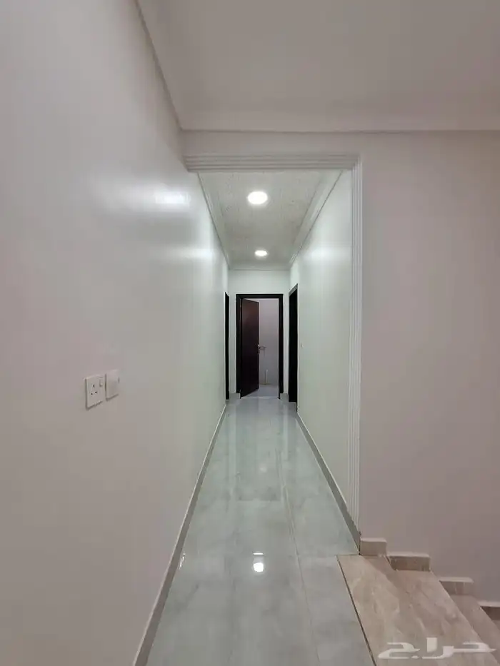 فيلا للايجار في حي الرمال ريبال شهري 5500 8