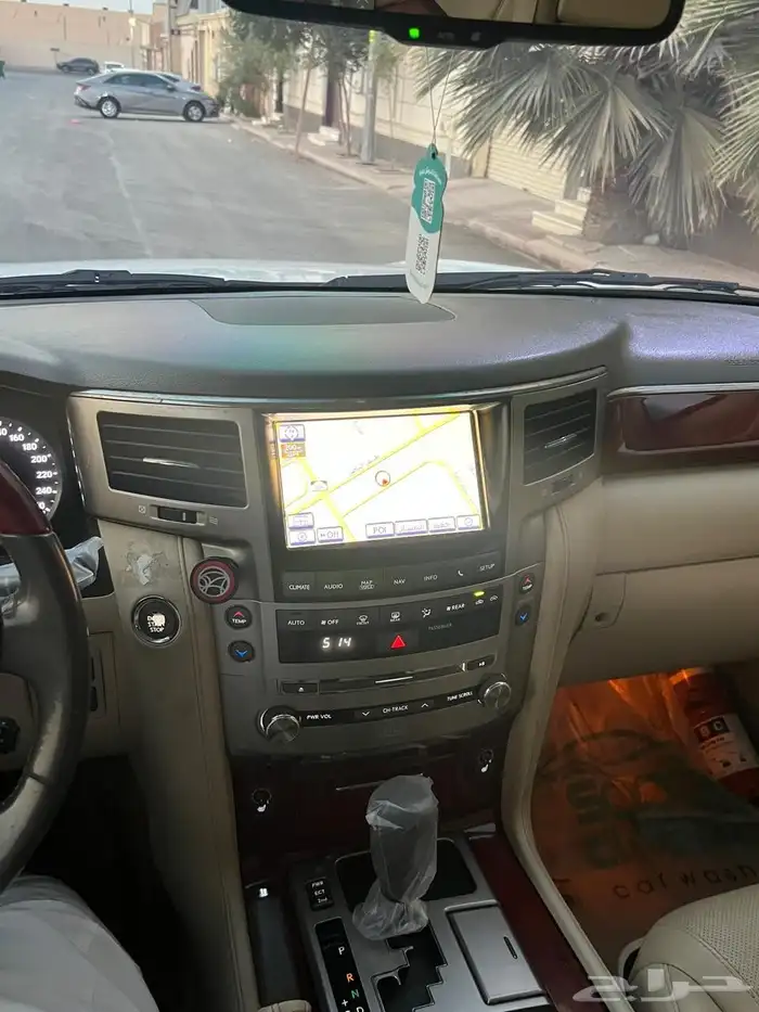 جيب لكزس 2014 570 7