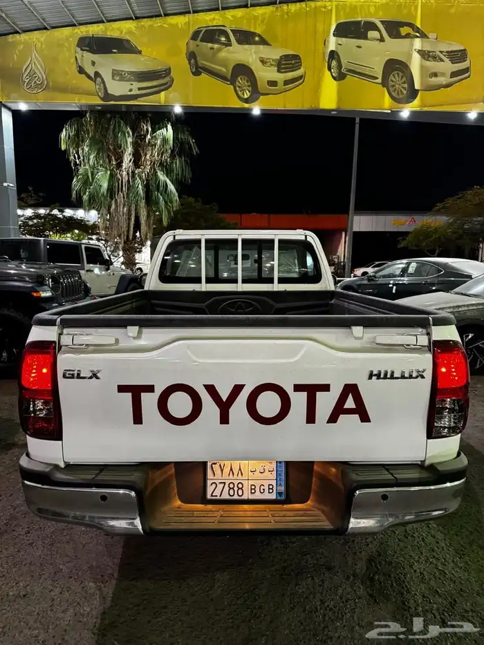 للبيع هايلوكس 2025 اصفاار GLX 4