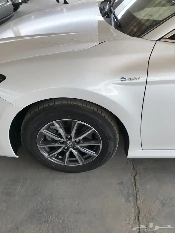 تويوتا كامرى Eهيبرد موديل 2025 4