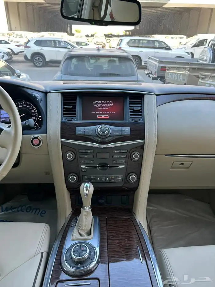 نيسان باترول بلاتنيوم 2017 8 سلندر. عداد 293 ألف كيلو 8