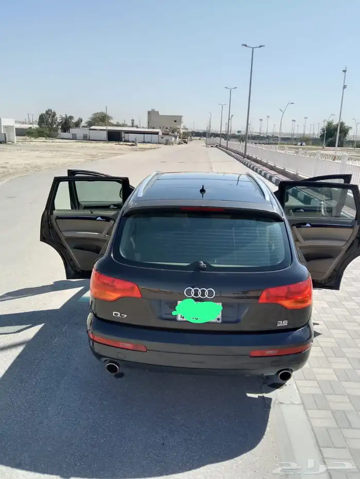 جيب اودي للبيع او البدل بسياره صغير حديثه 0