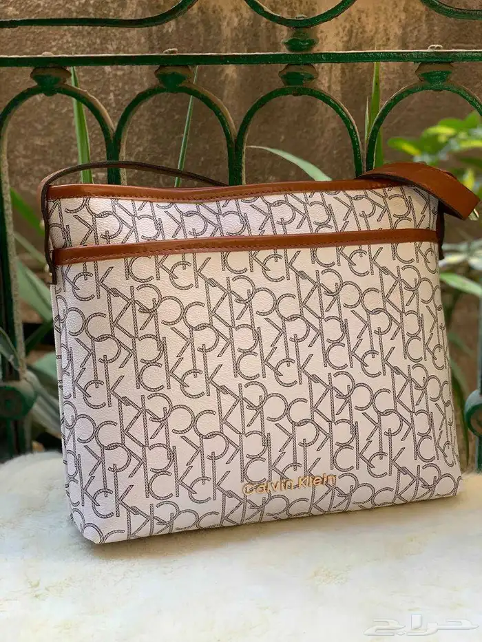 شنط ماركات درجه اولى 39