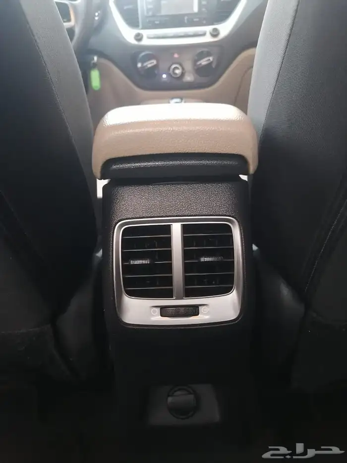 للبيع هونداي اكسنت الموديل 2023 بحالة ممتازة جدا 24