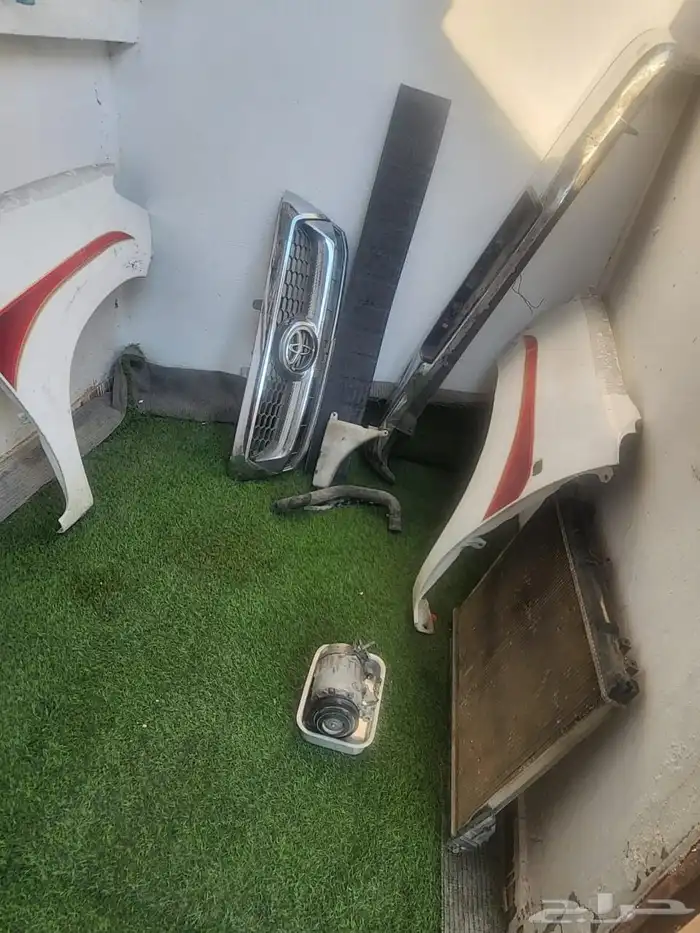 رفارف أمامية وصدام هايلكس سعر مغري 5