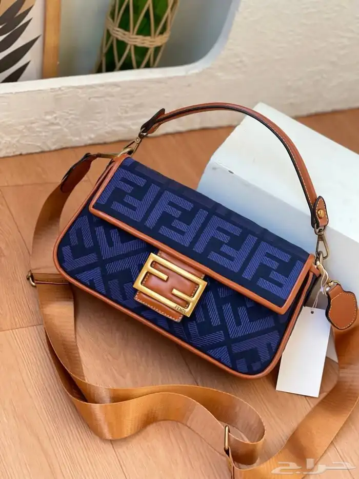 شنط ماركات درجه اولى 9