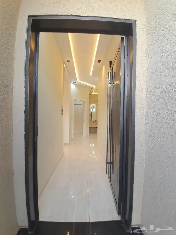 للبيع دور ارضي تمليك 6غرف حي الطلح بسعر 580الف تشطيبات راقيه 2