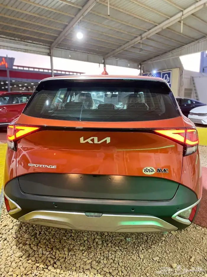 الجميلة من فئة الكروس أو ر كيا سبورتاج المليئة بالمواصفات 7