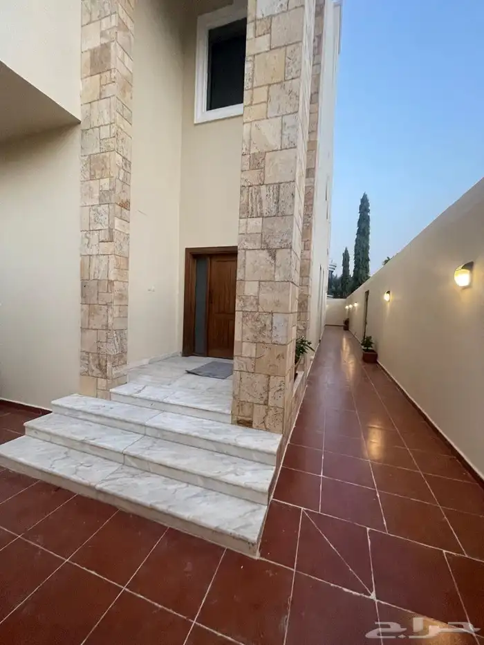 يوجد لدينا فلل للإيجار جده ابحرالشمالية 1