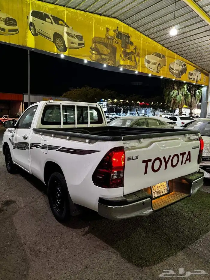 للبيع هايلوكس 2025 اصفاار GLX 5