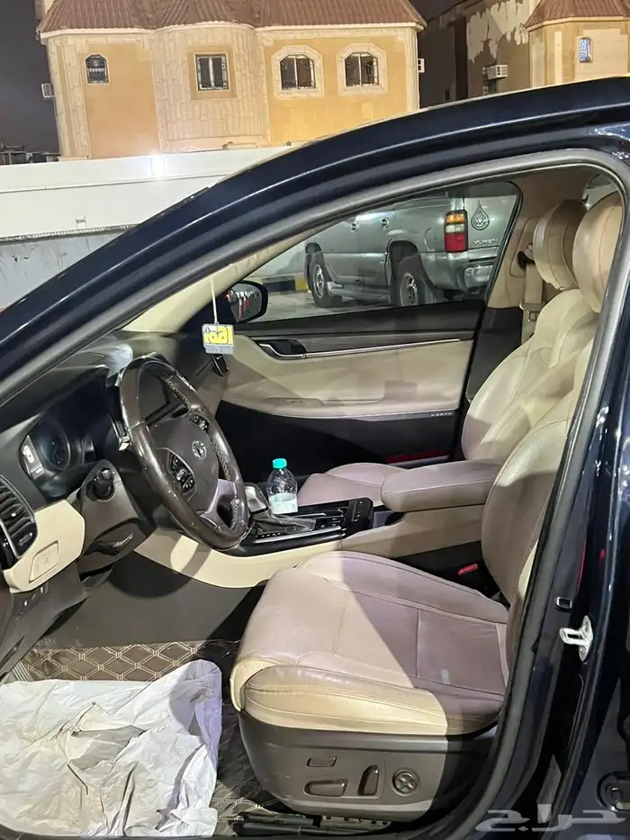 هبونداي ازيرا 2018 للبيع 10