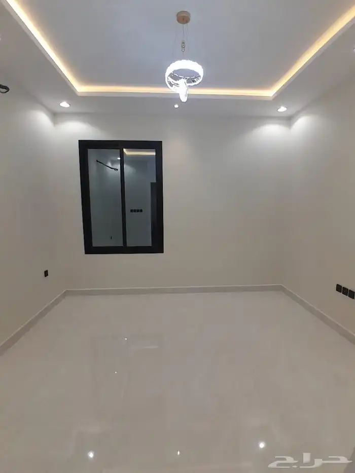 للبيع شقه دور ثاني مع سطح مستقل المصعد شغال بالمحاله أبها 10