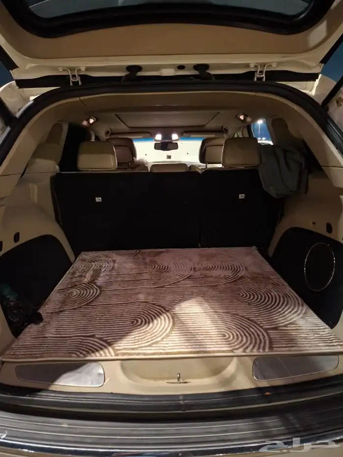 جيب جراند شيروكي 4